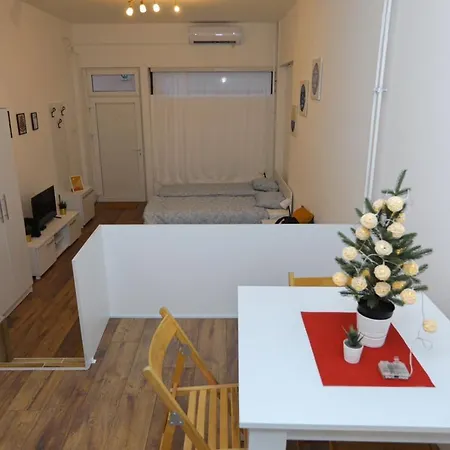 Central Studio Apartman Apartment *